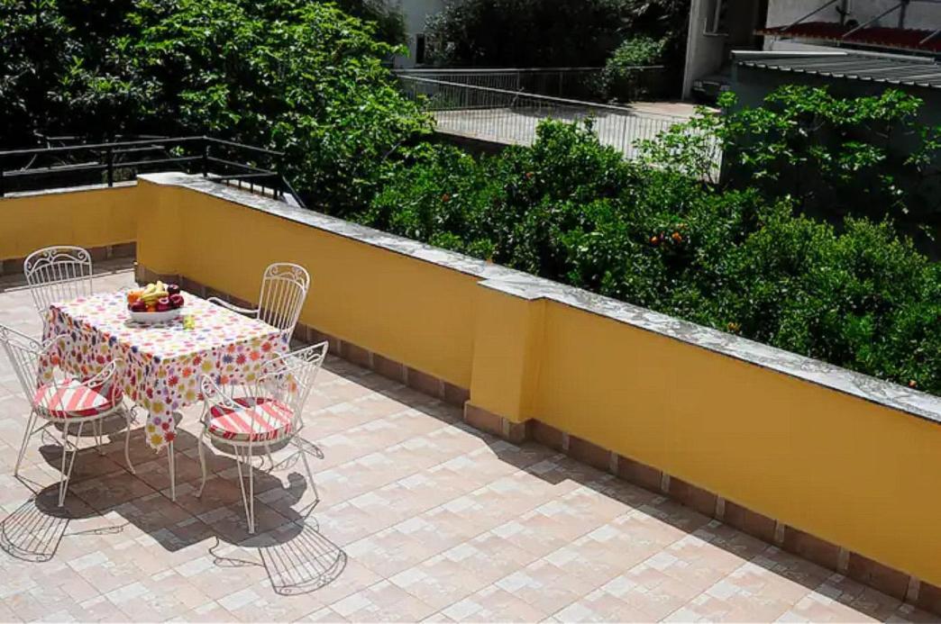 Villa Zeta'S Vintage Garden House à Sparte Extérieur photo